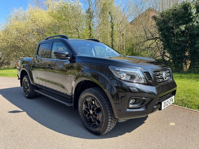 NISSAN NAVARA