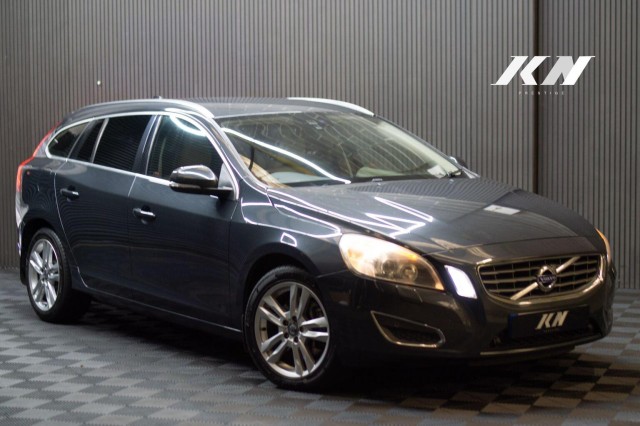 VOLVO V60 2.4 D5 SE Lux Geartronic Euro 5 5dr