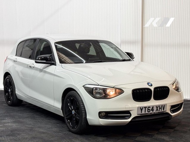 BMW 1 SERIES 2.0 120d Sport xDrive Euro 5 (s/s) 5dr