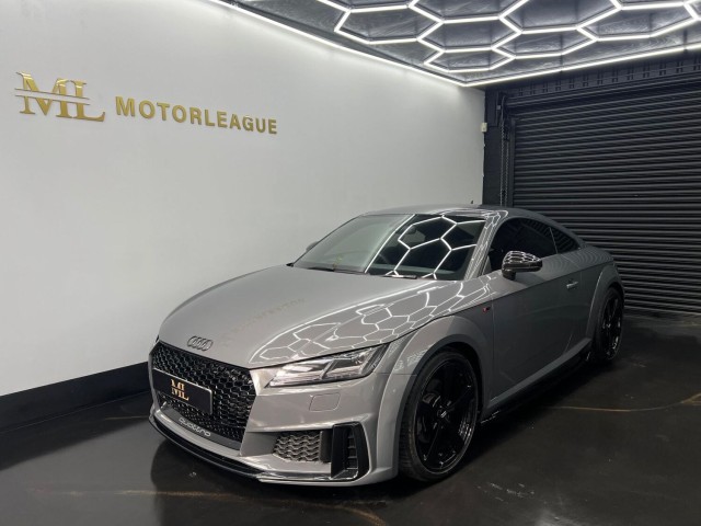 AUDI TT