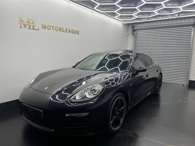 PORSCHE PANAMERA