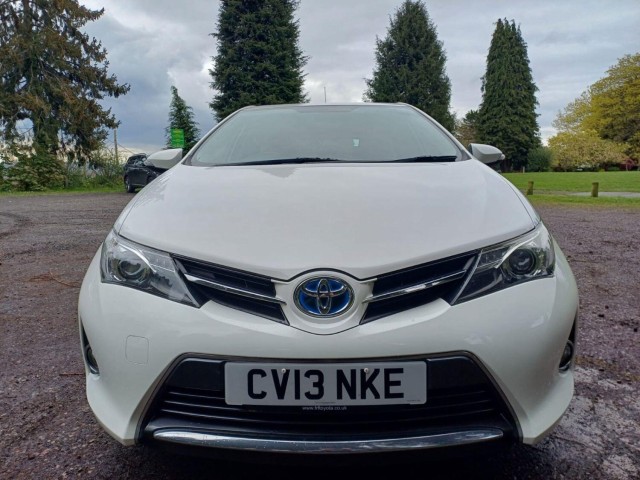 TOYOTA AURIS 1.8 VVT-h Icon