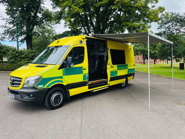 MERCEDES-BENZ SPRINTER