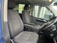 VOLKSWAGEN TRANSPORTER SHUTTLE