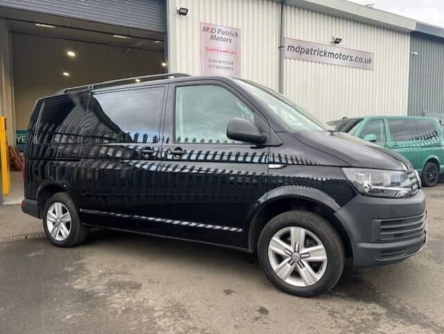 VOLKSWAGEN TRANSPORTER SHUTTLE