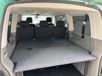 VOLKSWAGEN TRANSPORTER SHUTTLE