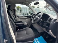 VOLKSWAGEN TRANSPORTER SHUTTLE