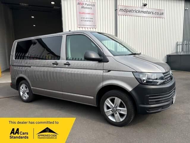 VOLKSWAGEN TRANSPORTER SHUTTLE