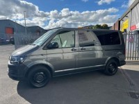 VOLKSWAGEN TRANSPORTER SHUTTLE