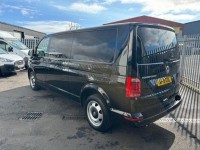 VOLKSWAGEN TRANSPORTER SHUTTLE