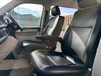 VOLKSWAGEN TRANSPORTER SHUTTLE