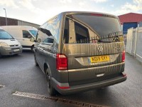 VOLKSWAGEN TRANSPORTER SHUTTLE