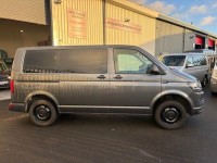 VOLKSWAGEN TRANSPORTER SHUTTLE