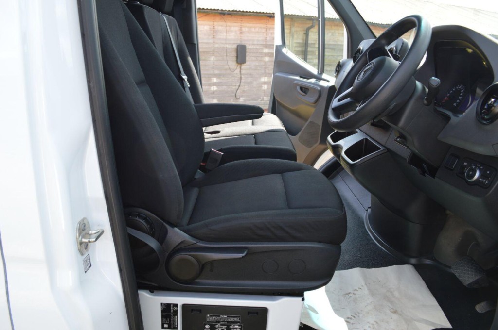 MERCEDES-BENZ ESPRINTER