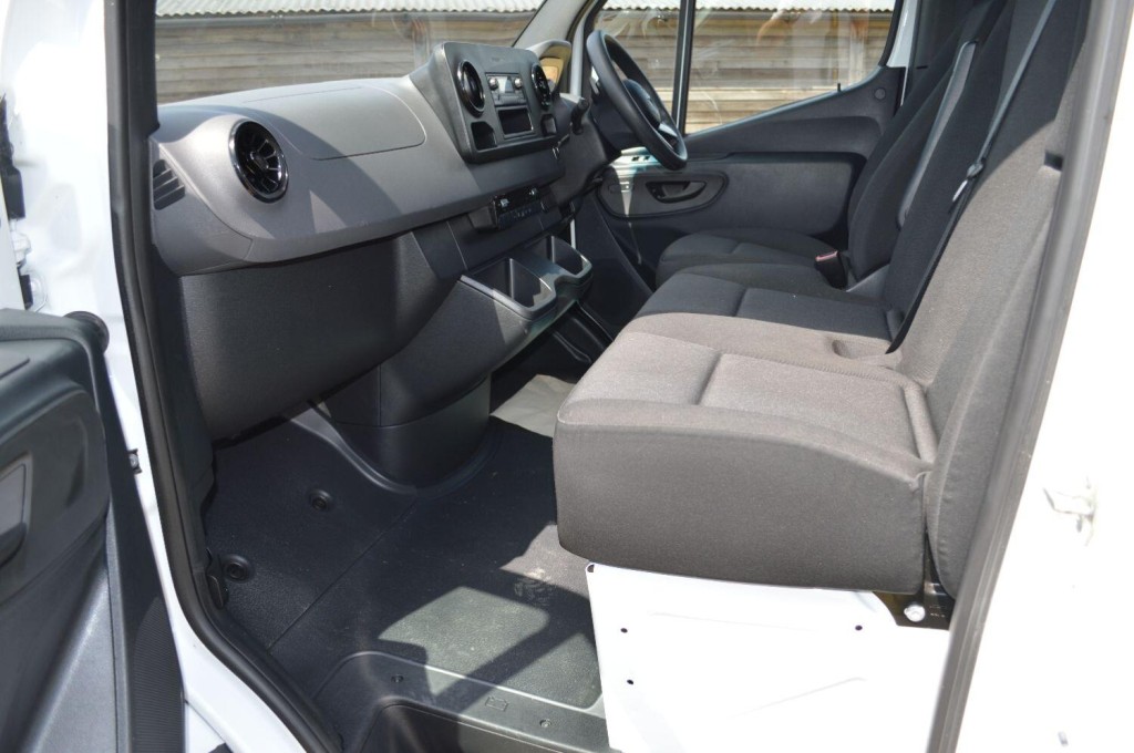 MERCEDES-BENZ ESPRINTER