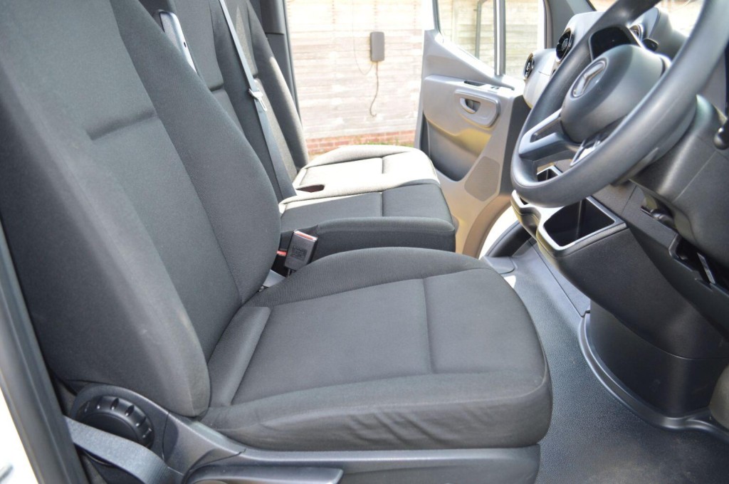 MERCEDES-BENZ ESPRINTER