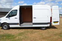 MERCEDES-BENZ ESPRINTER