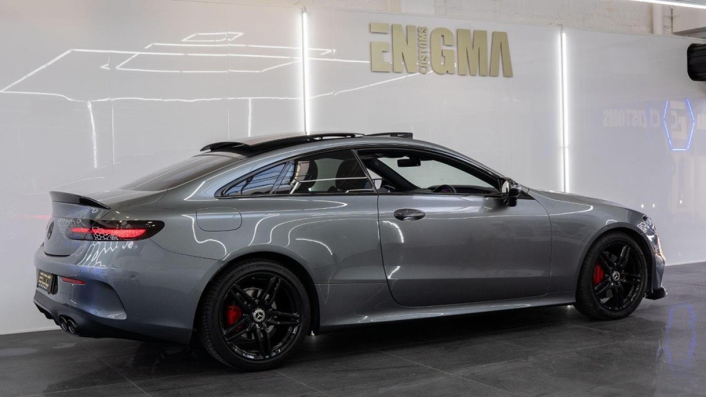 MERCEDES-BENZ E CLASS