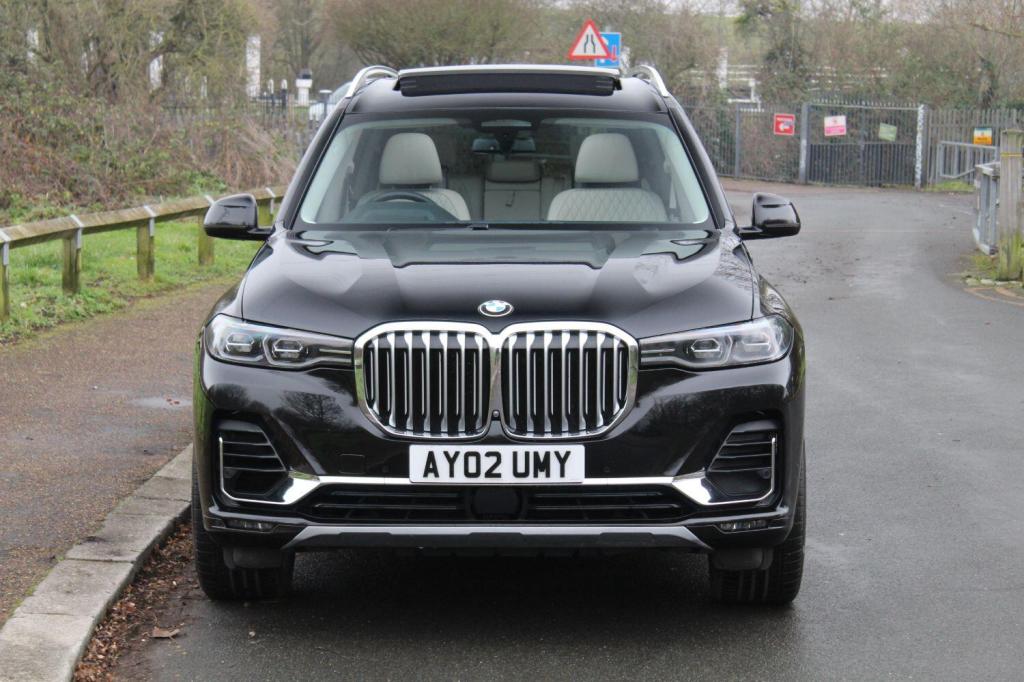 BMW X7