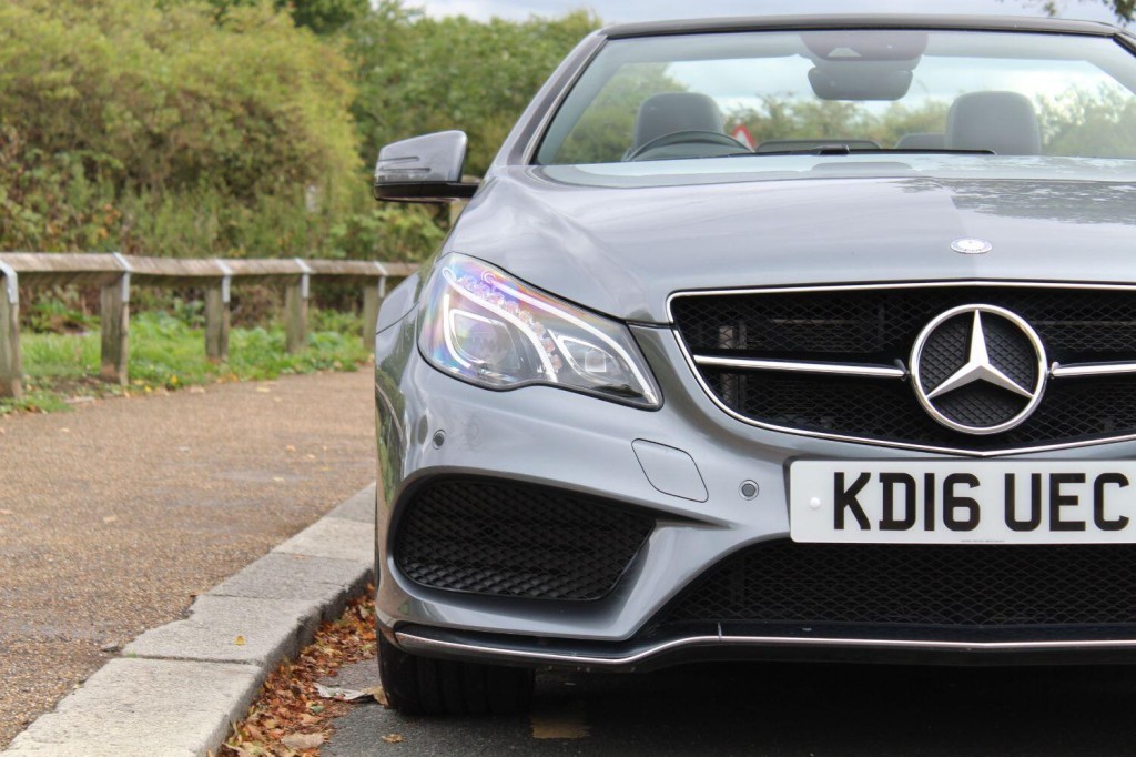 MERCEDES-BENZ E CLASS