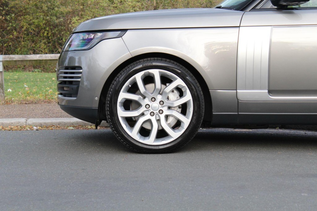 LAND ROVER RANGE ROVER