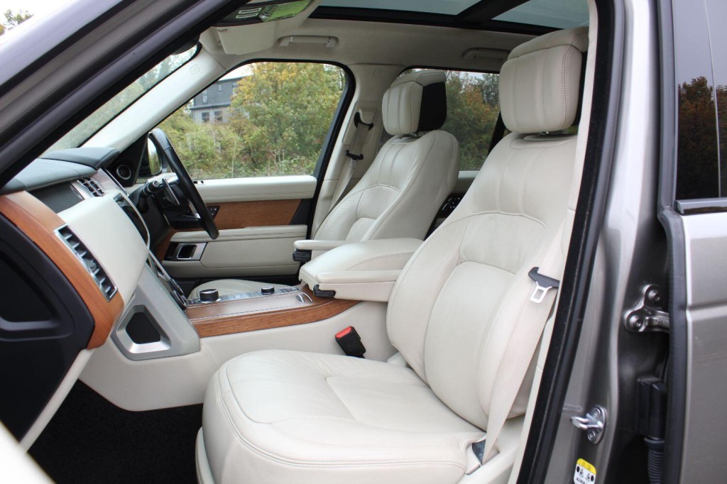 LAND ROVER RANGE ROVER