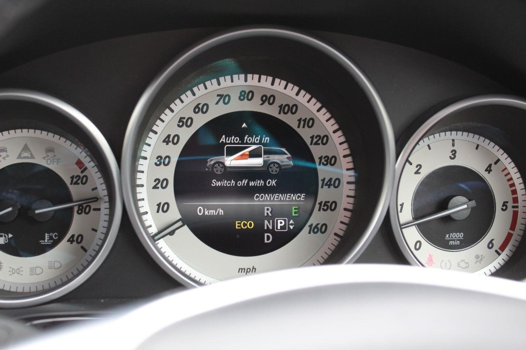 MERCEDES-BENZ E CLASS