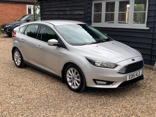 FORD FOCUS 1.0T EcoBoost Titanium Euro 6 (s/s) 5dr