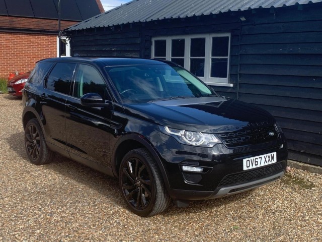 LAND ROVER DISCOVERY SPORT 2.0 TD4 HSE Black Auto 4WD Euro 6 (s/s) 5dr