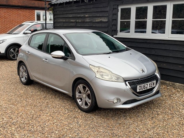 PEUGEOT 208 1.2 VTi Active Euro 5 5dr