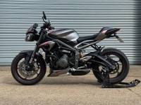 TRIUMPH STREET TRIPLE 765