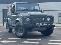 LAND ROVER DEFENDER 90
