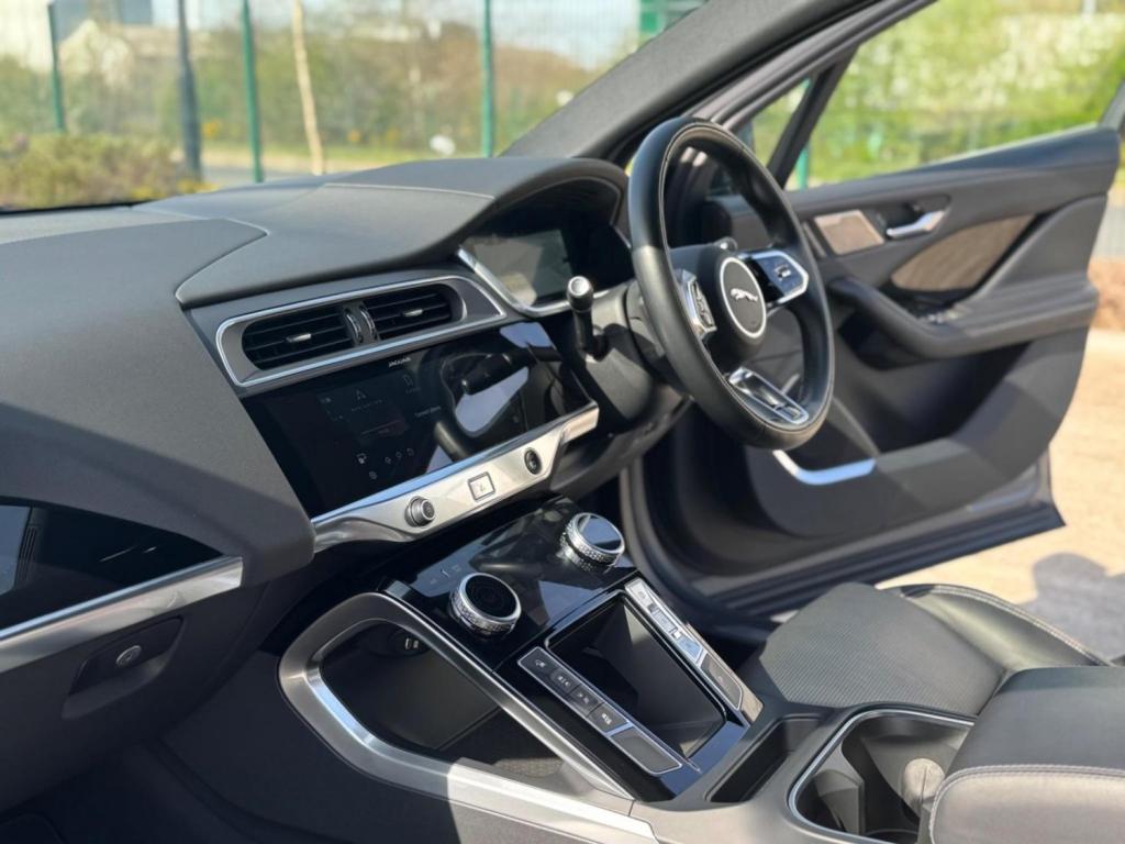 JAGUAR I-Pace