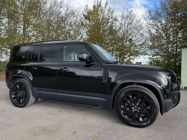 LAND ROVER DEFENDER 110 3.0 D250 MHEV HSE Auto 4WD Euro 6 (s/s) 5dr