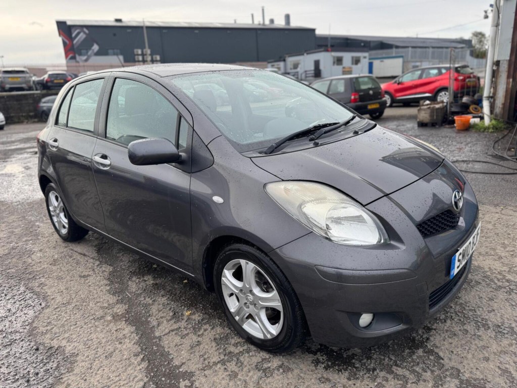 TOYOTA YARIS