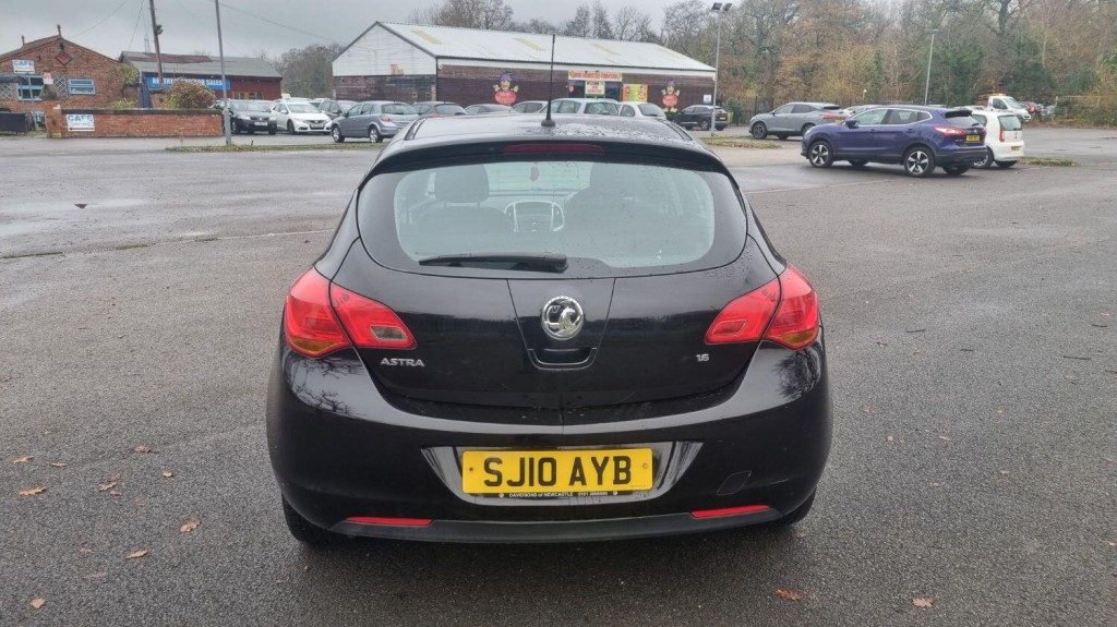 VAUXHALL ASTRA