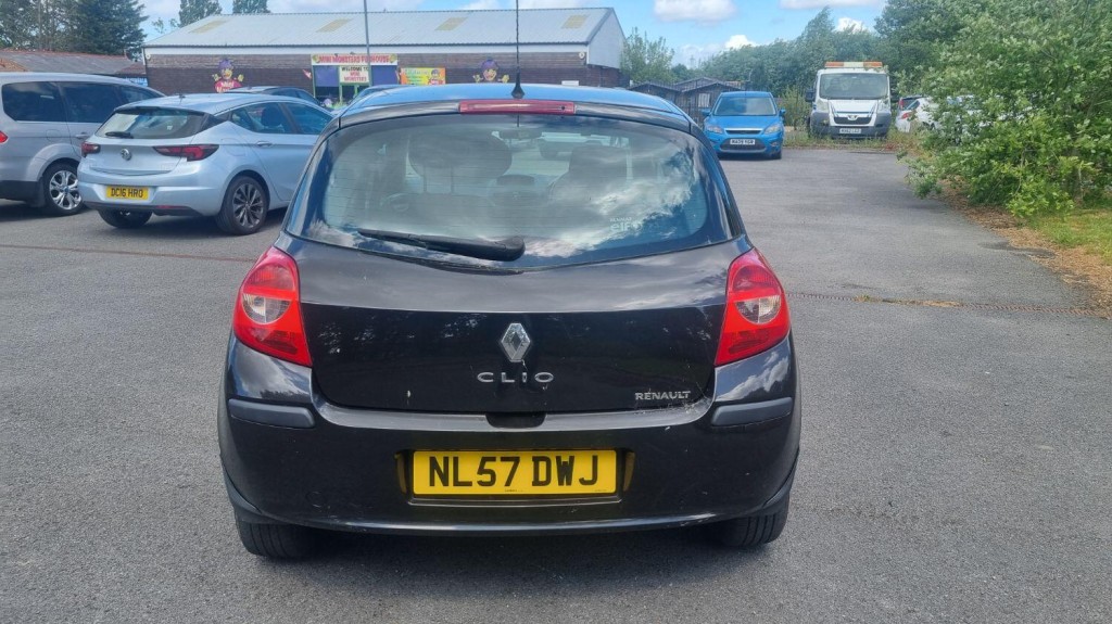 RENAULT CLIO