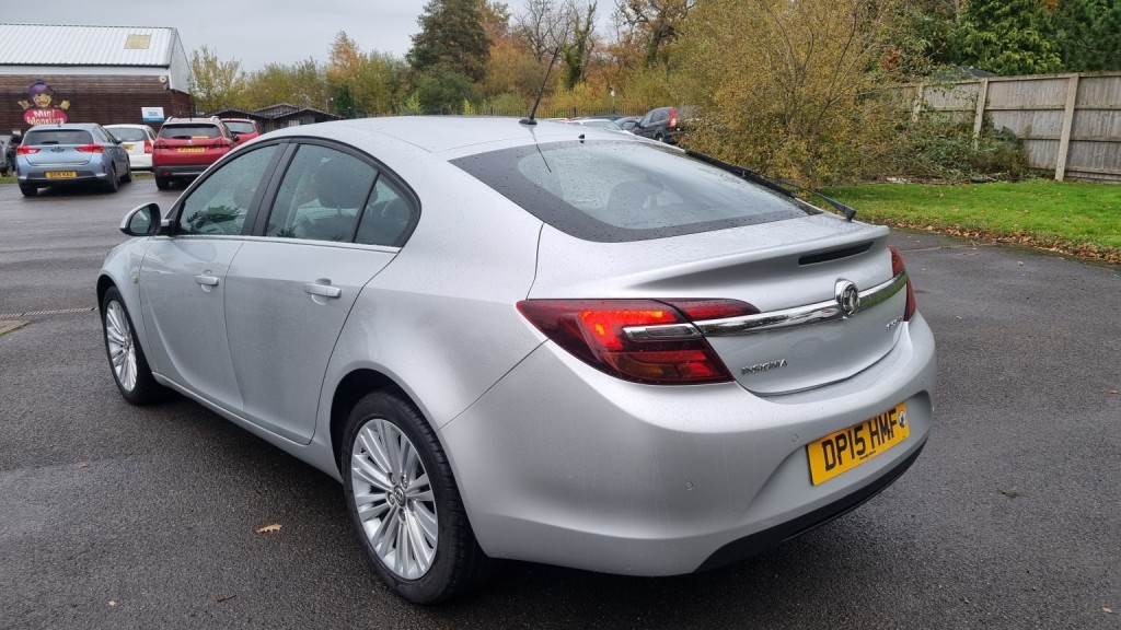 VAUXHALL INSIGNIA