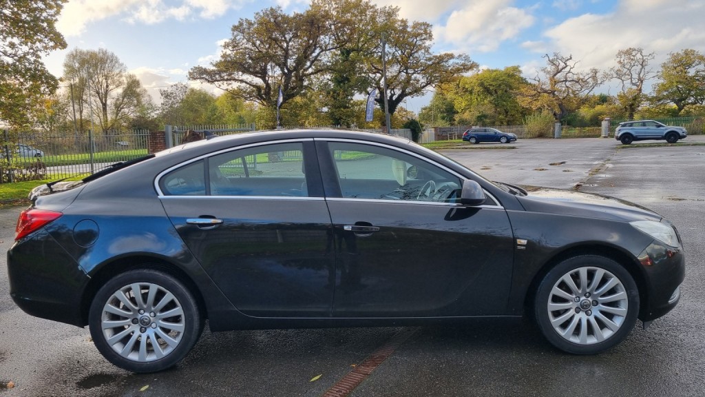VAUXHALL INSIGNIA