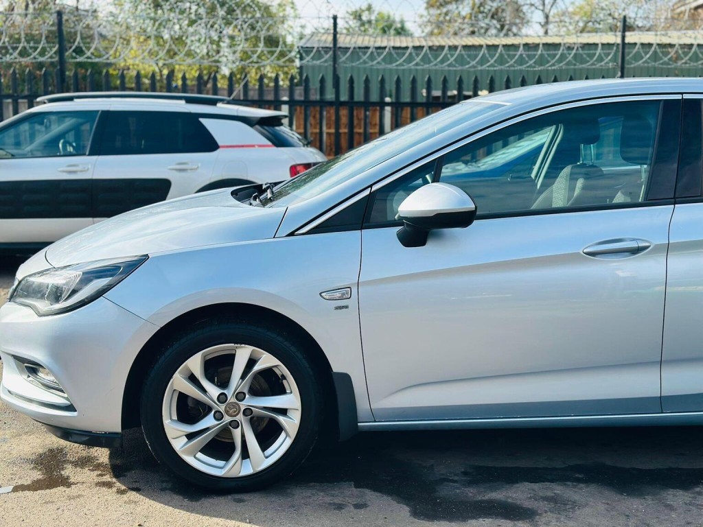 VAUXHALL ASTRA