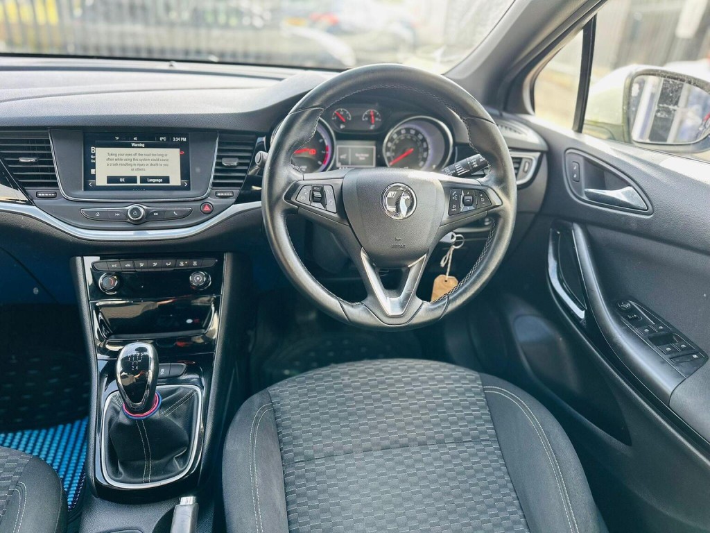VAUXHALL ASTRA