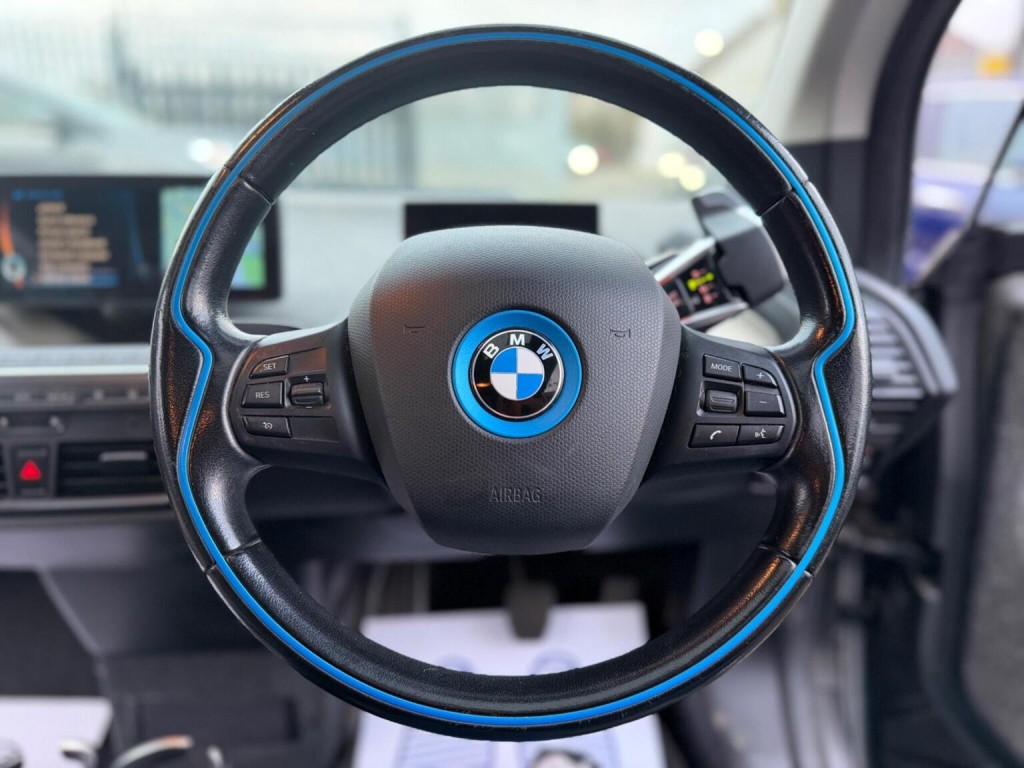 BMW I3