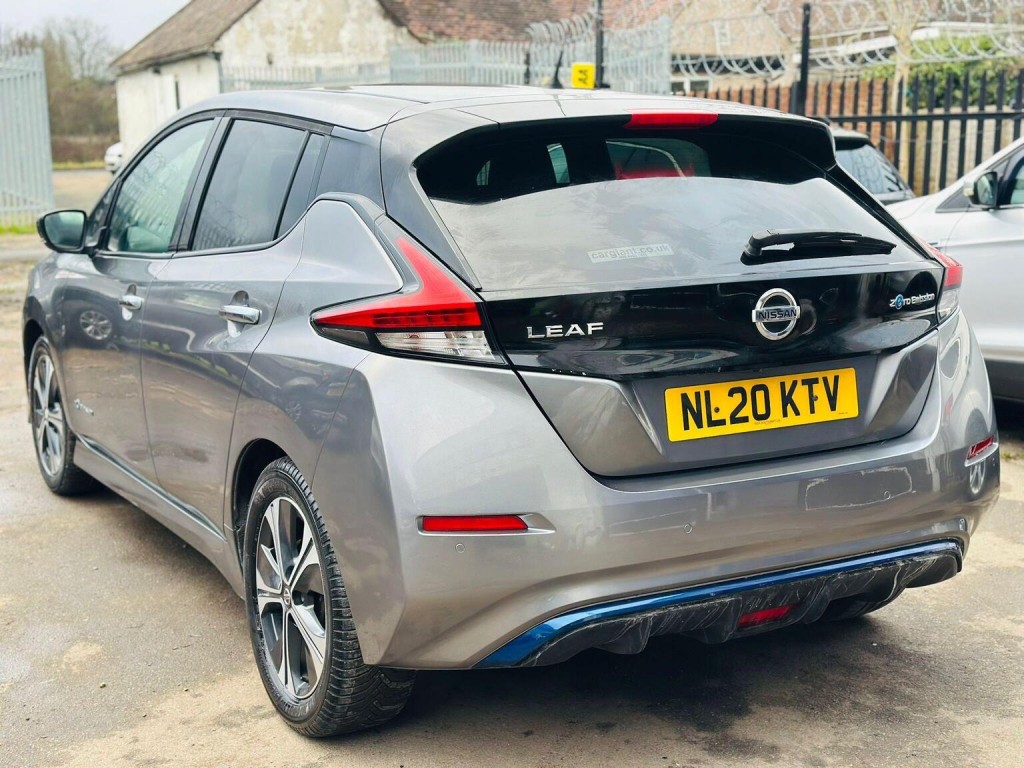 NISSAN LEAF