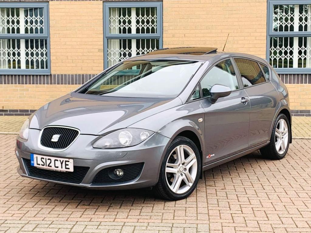 SEAT LEON