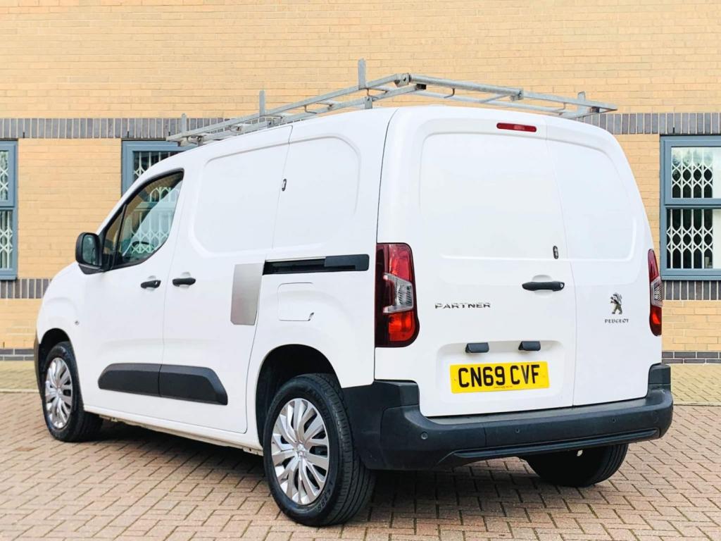 PEUGEOT PARTNER