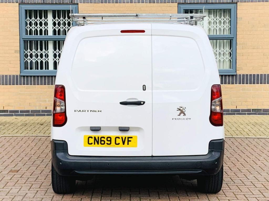 PEUGEOT PARTNER