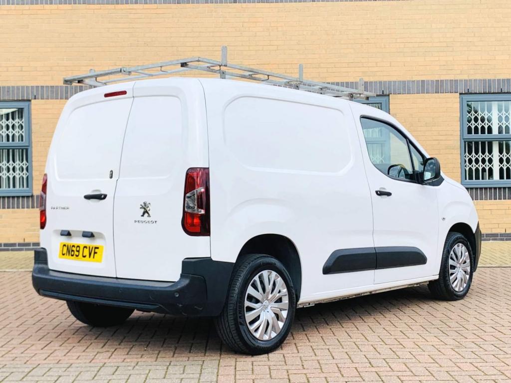 PEUGEOT PARTNER