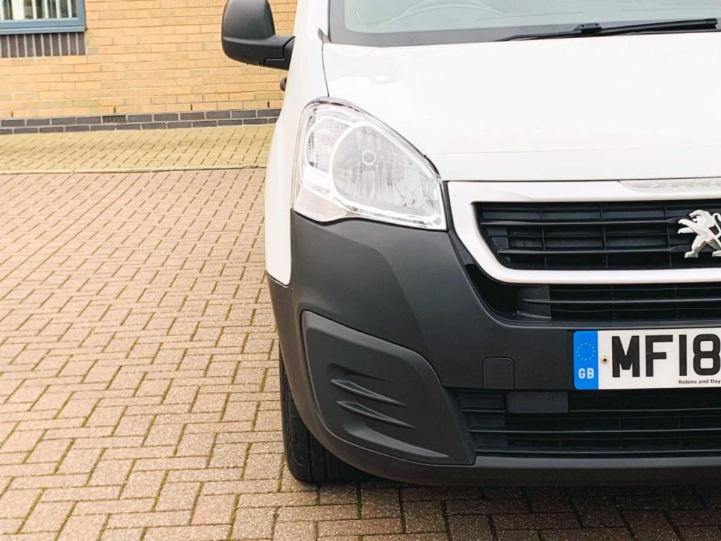 PEUGEOT PARTNER