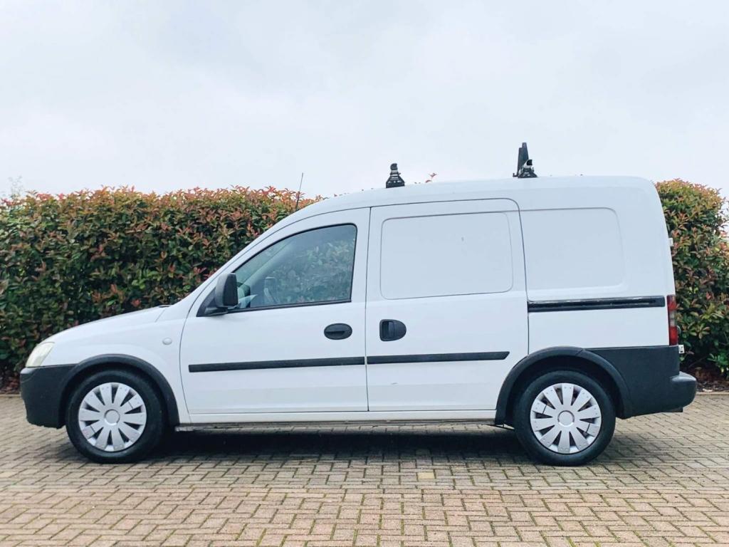 VAUXHALL COMBO