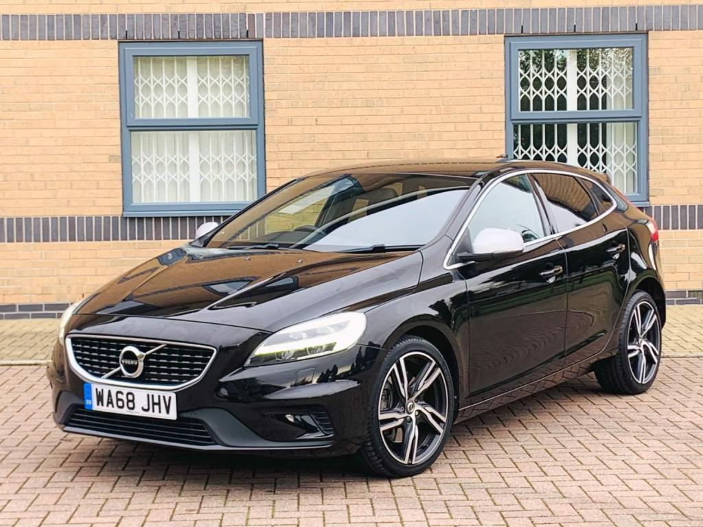 VOLVO V40